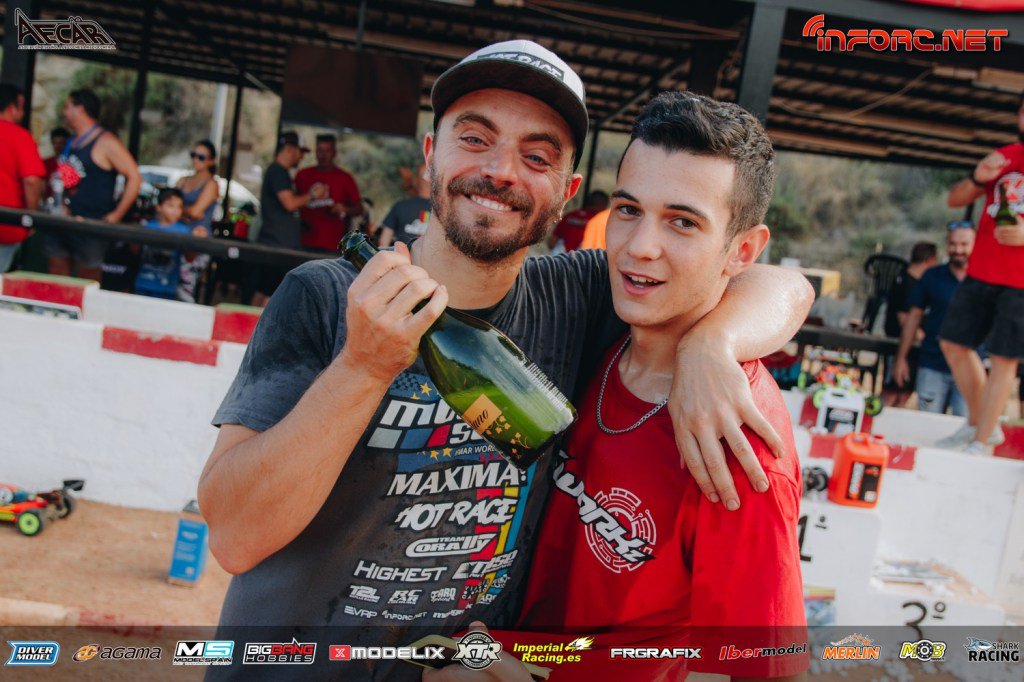 infoRC_net's tweet photo. Juan Carlos Canas, Campeón de España 1/8 TT Gas 2019 https://t.co/sXt5W8UCiT https://t.co/3yvmbj3lf1