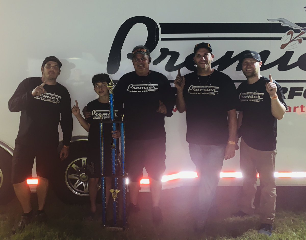 SydneyFairfield's tweet photo. @austin07banker @PremierKarts Congrats Gavin 🏁☝🏼 https://t.co/NShoZbiwFG