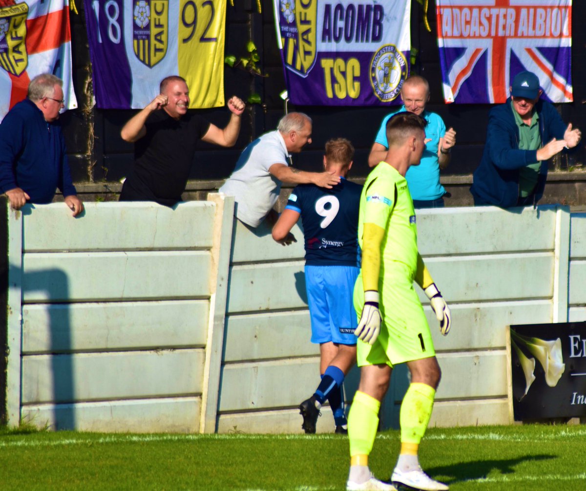 TadcasterAlbion's tweet photo. 💪 #ATAW 💙 https://t.co/rV6GqH3vIb