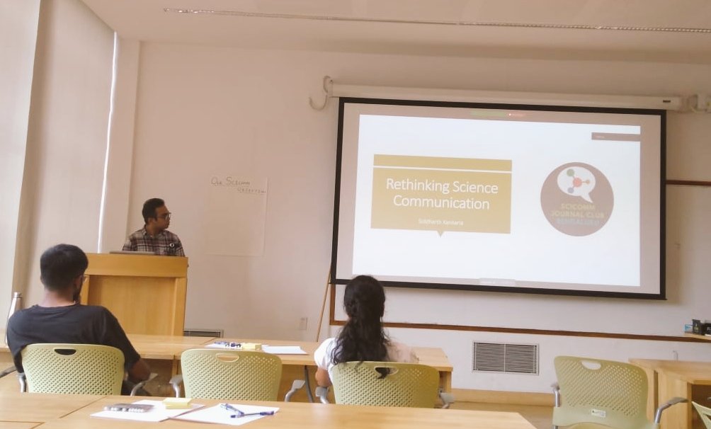 SiddhrthKnkaria's tweet photo. Looks like #Bengaluru really had a #scicomm-filled weekend this time:
- Yday evening: A great start to our #ScicommJournalClub (so happy🙈)
- Tdy morning: A lovely #BLiSCScienceCafe session (@BLiSC_India)
- Tdy evening: Another fascinating #KaapiWithKuriosity talk (@ictstifr) https://t.co/PggqRg9PEJ