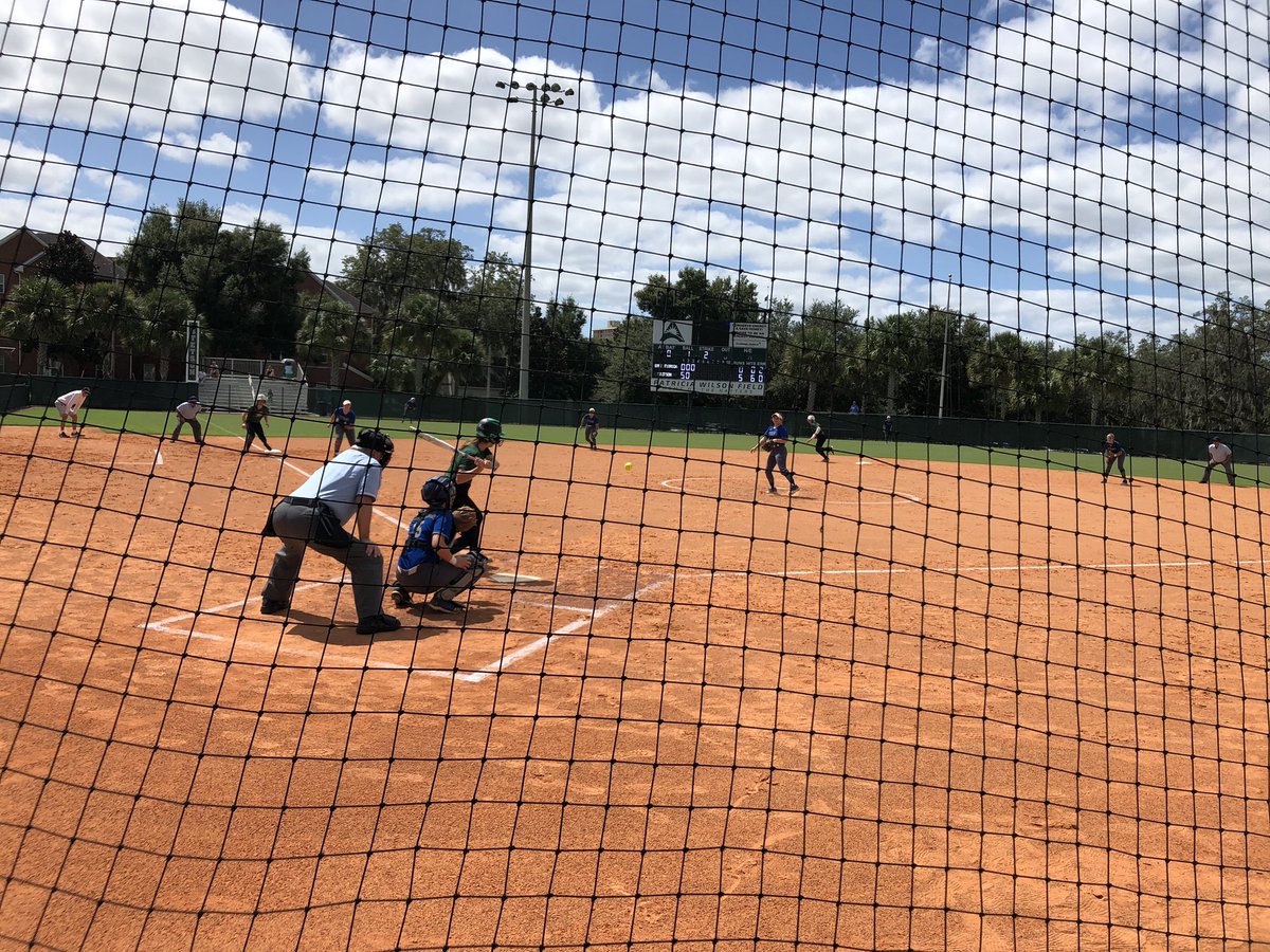 StetsonSoftball's tweet photo. Beautiful day for some fall ball. 😎 https://t.co/TcFuYZLXsH
