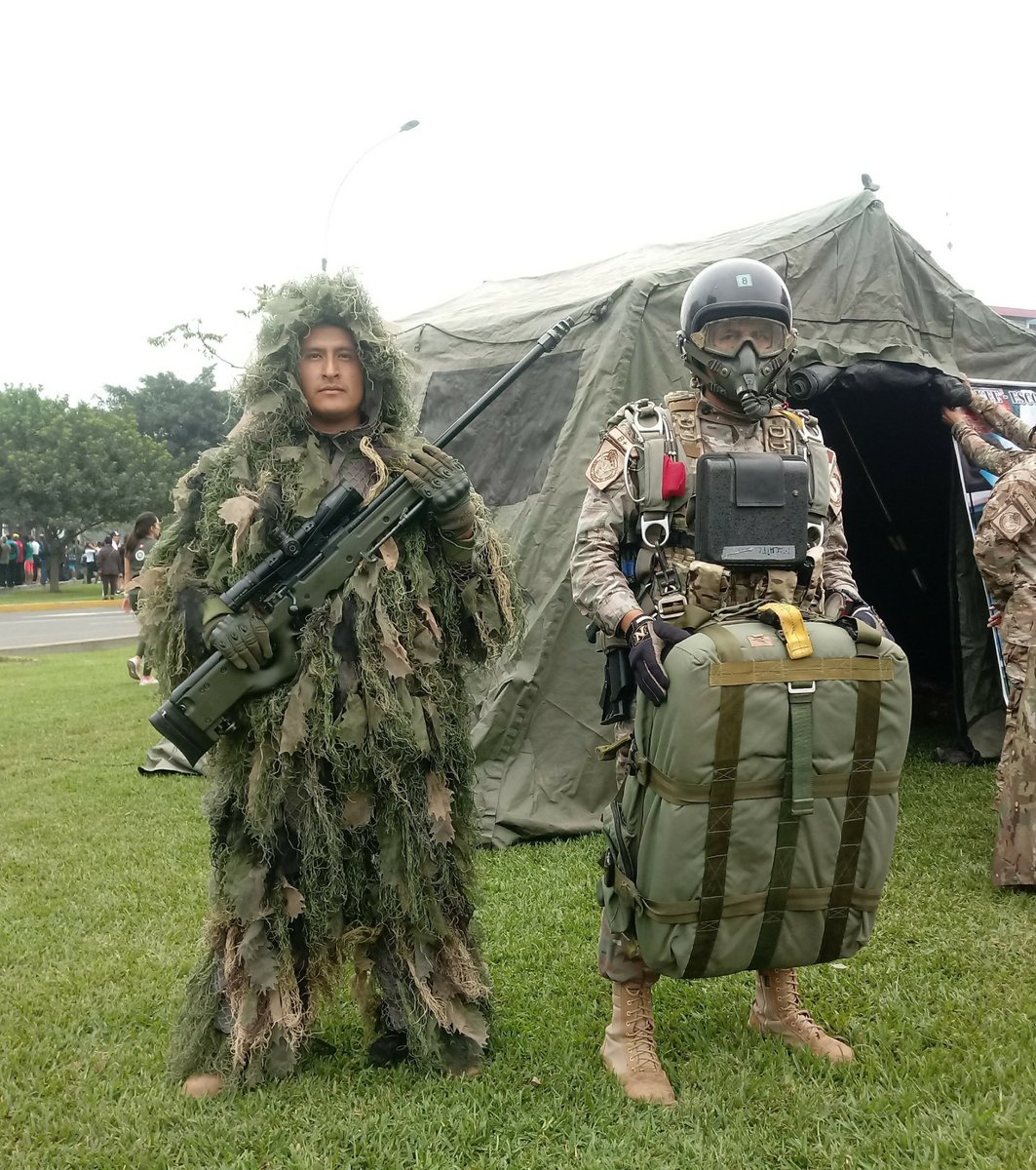 fapperu's tweet photo. @MunideSanBorja 💪 Nuestros Does en la XVII Carrera Cívico Militar. #grufe #escom https://t.co/kZZ6KUM977
