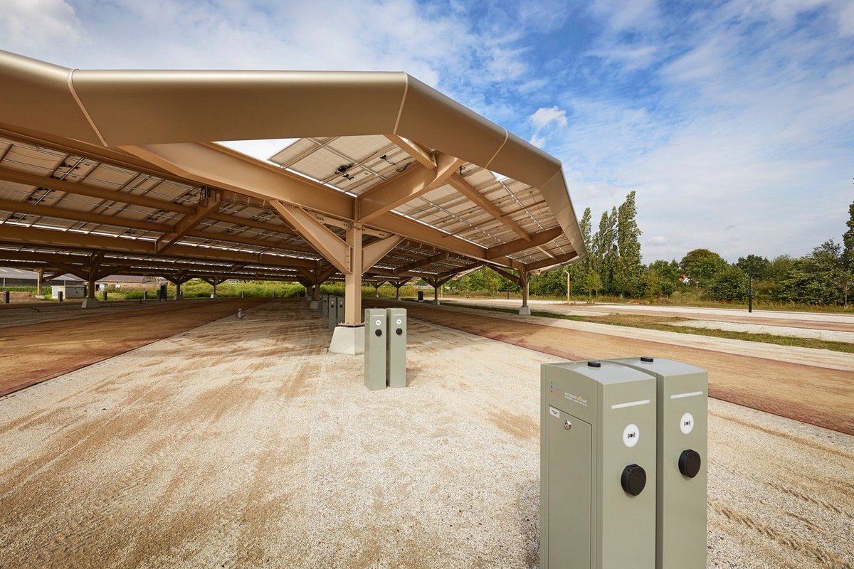 V2gUK's tweet photo. In the Netherlands @triodosbank have recently installed 120 #ACV2G capable #EV charging stations under a large #SolarPV canopy outside their new offices:
https://t.co/VLLV6lXf8v
Meanwhile we have just one in our own car park in #SilicInnyValley!
#V2G #WeDriveTheWind #SaMDES https://t.co/6qDJHLamVJ