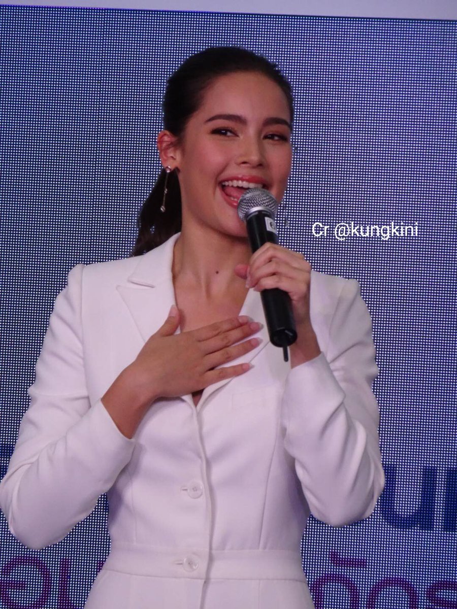 kan_siri1794's tweet photo. ยิ้มพี่ญ่า ทำให้โลกสดใสมีความสุข 🐼🐰❤🤟
.
Cr น้องกุ้ง 
#SparkleSensitive #ญาญ่า #ณเดชน์ญาญ่า️ https://t.co/ppJ243JuFW