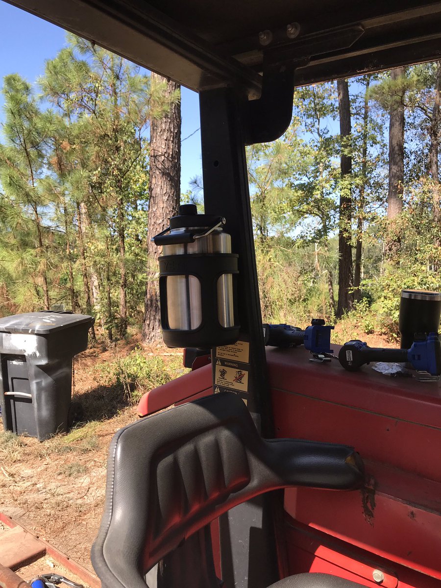 ghwilson88's tweet photo. Best thing to have on the tractor!! @YETICoolers https://t.co/i5MWB9oNog