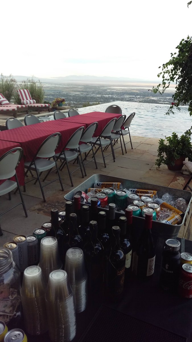 yourfavbartend's tweet photo. We seriously get the best views!

Give us a call! (801) 674-0892

#YourFavoriteBartender #Bar #UtahsBestBartenders #Parties #Weddings #SpecialEvents #Anniversary #Events #Spirits #DirtySodaBar #CorporateEvents #Bartending https://t.co/gBFNfBaNUd