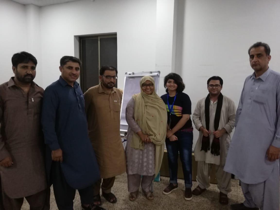 ShakeelBalochB's tweet photo. Attended The Second Day of the @LyariLF With @AtaullahDashti @hafeez_hafee https://t.co/6196ZurOkA