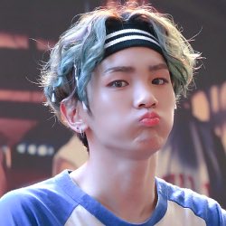 beomkillua's tweet photo. HAPPY BIRTHDAY TO MY BEAUTIFUL ANGEL,, I LOVE YOUUU SO FUCKING MUCH,, LOML 🥺🥺
#HAPPYFREAKEYDAY
#SHINEE https://t.co/ZCCFf0BaiP
