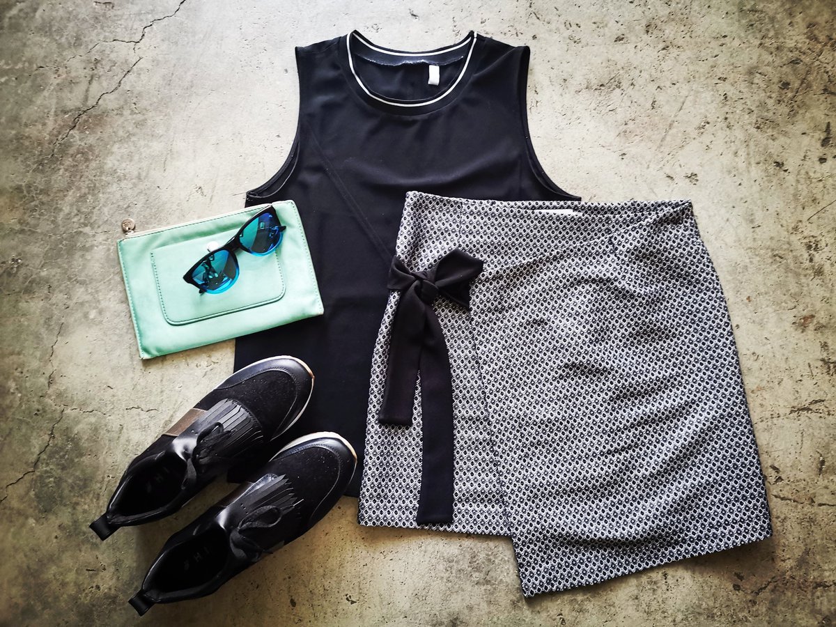 Zephyr_oficial's tweet image. Look de domingo soleado!! 
#FelizDomingo #modamx #diseñomexicano #faldazephyr