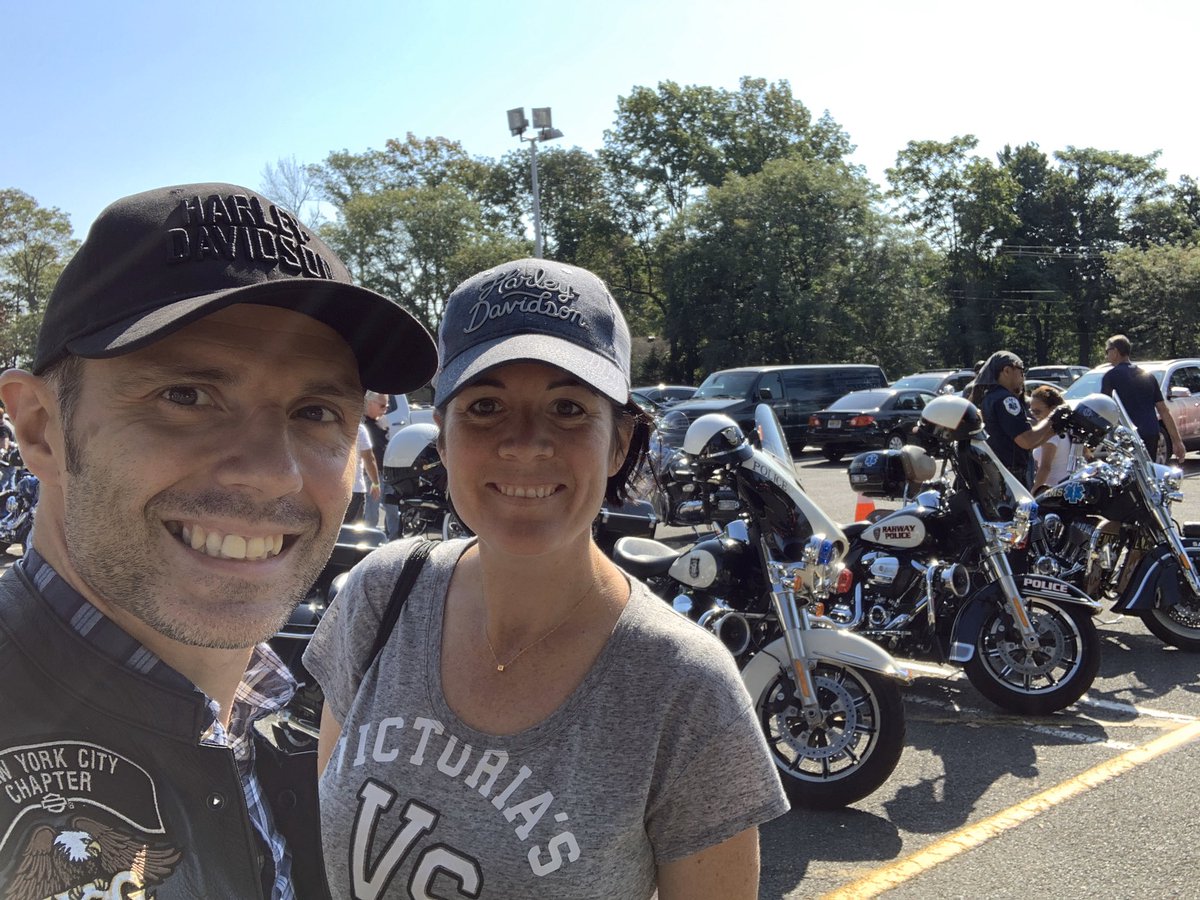 NY_experience's tweet photo. At the 9th Annual Car Show &amp; Motorcycle Run in Clark, NJ.
.
.
#harleydavidson #softail #sportglide #flsb #milwaukee8 #carshow #newjersey #hotrod #sportcars #policecar #delorean #choppedford #vwbeetle https://t.co/KBgJxTRtpd