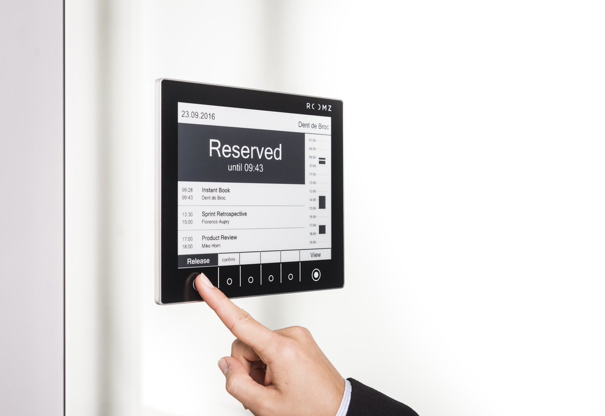 Every meetingroom needs #roomz videobutler.nl/en/product-upd… <a href="/VideobutlerNL/">Videobutler</a> suggests the Roomz Workspace Solutions.