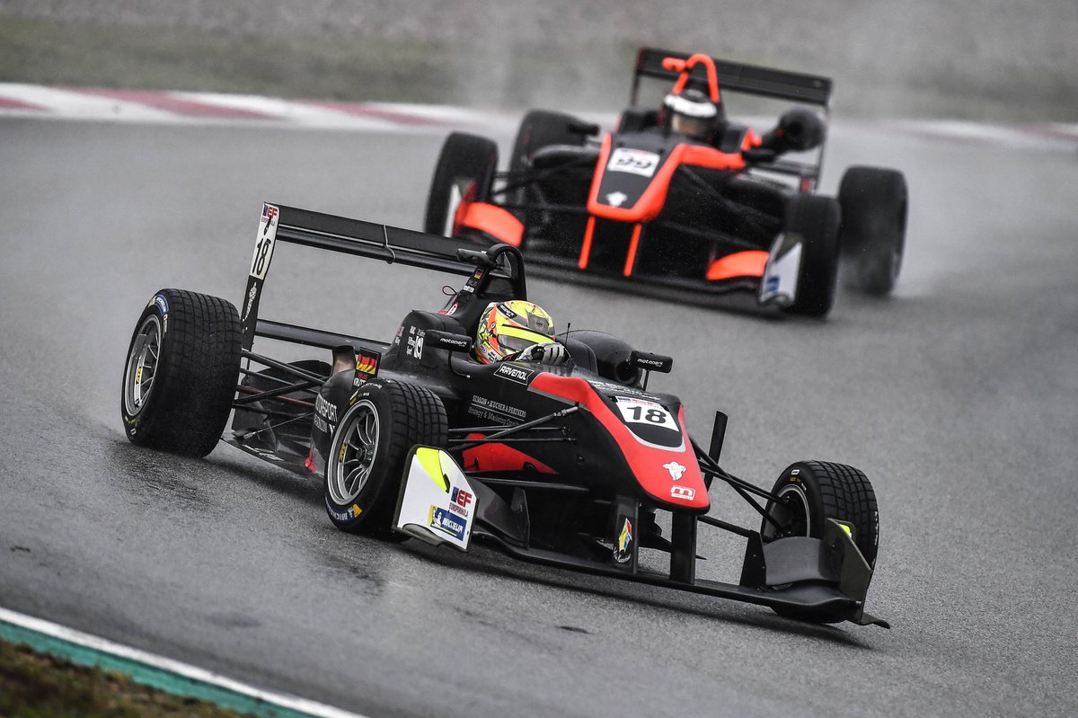 NiklasKruetten's tweet photo. Second weekend in Euroformula Open is in the books. It wasn't the easiest. First time Barcelona and lots of rain. Just missed the points. I'll come back stronger. ๐
#addmanagement #pioneeredathleteperformance #bellracing #nk4 #TeamMotopark #hydrorace #jmdhelmets #stiftungsport https://t.co/6pu00hvm8q