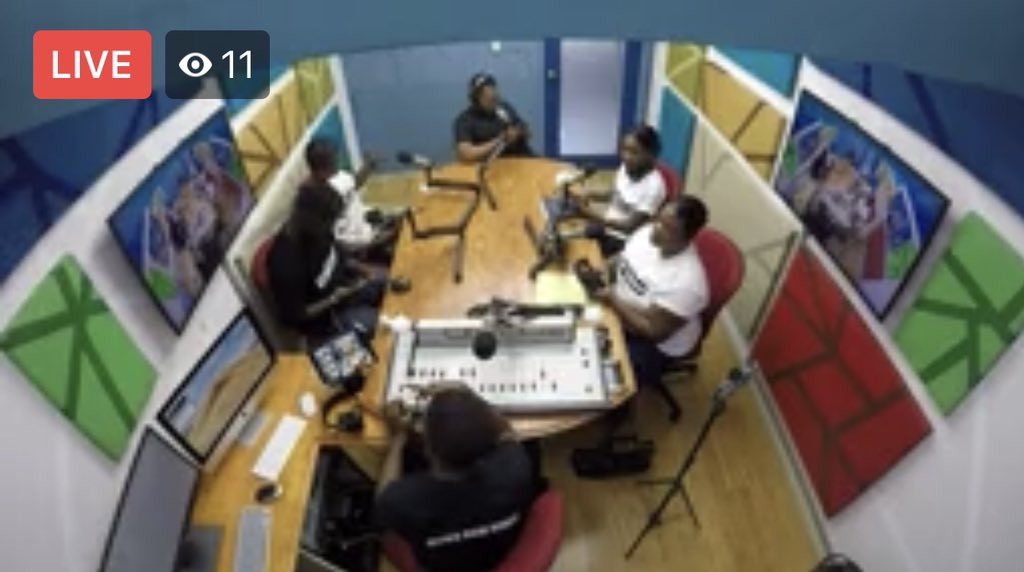 marcalainb's tweet photo. Yo men show mw tap tann nan!!!! Self Talk Show 1er edisyon avek @DjBulletHaiti !!! Live #Altandel https://t.co/aF4QR2BxRK https://t.co/p45Hs1Xpyc