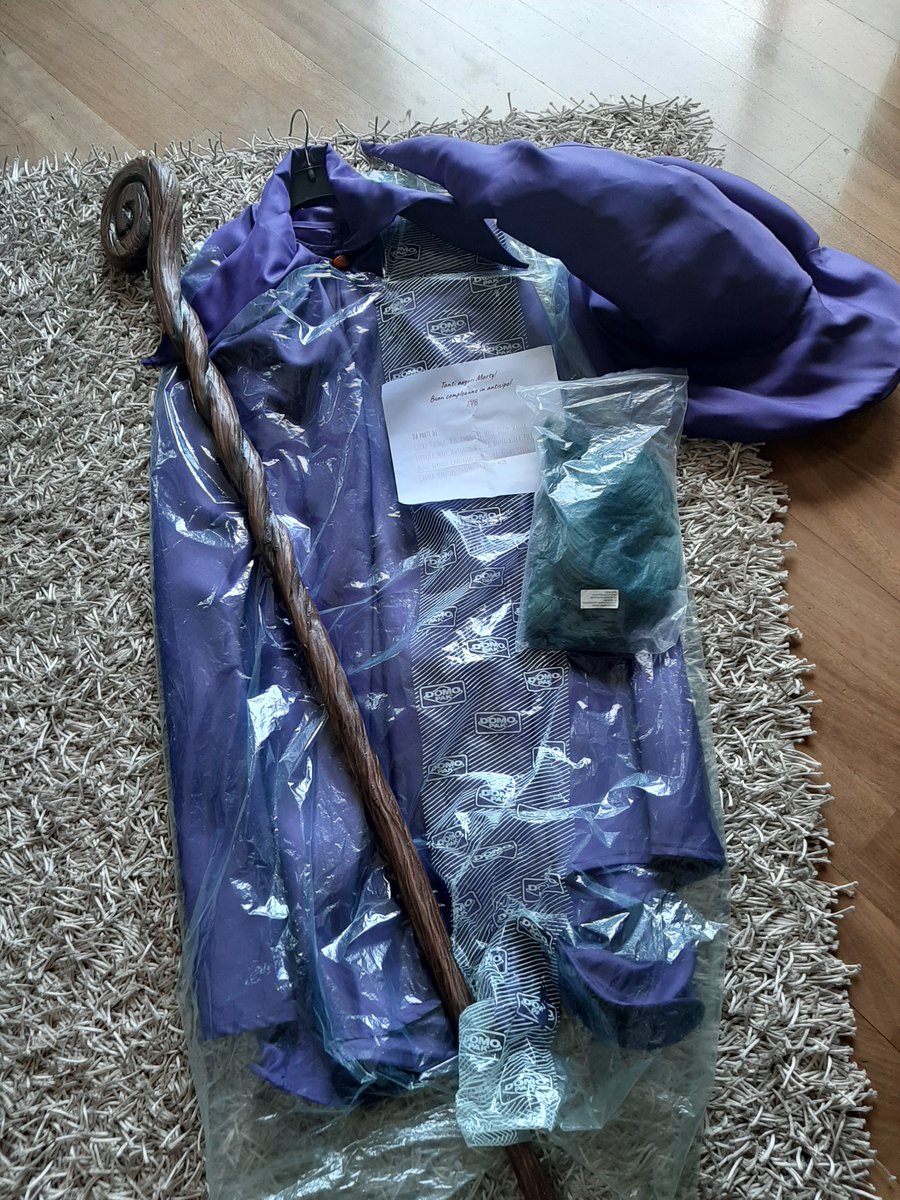betwincosplay's tweet photo. Shilke costume~~ can't wait to wear it next month 🍃🍀
Also enjoy a small Marty with a big rod XD
#berserk #shilke #witch #witchcostume #ベルセルク #コスプレ https://t.co/dZRSJsixV9