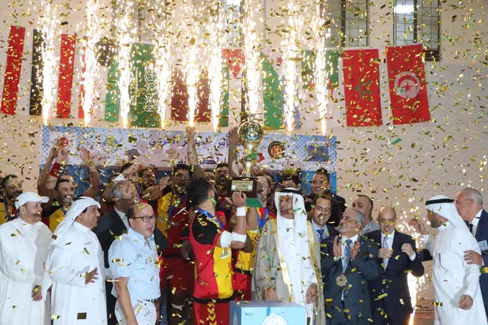 EFFed_DXkAE1yp6?format=jpg&name=medium