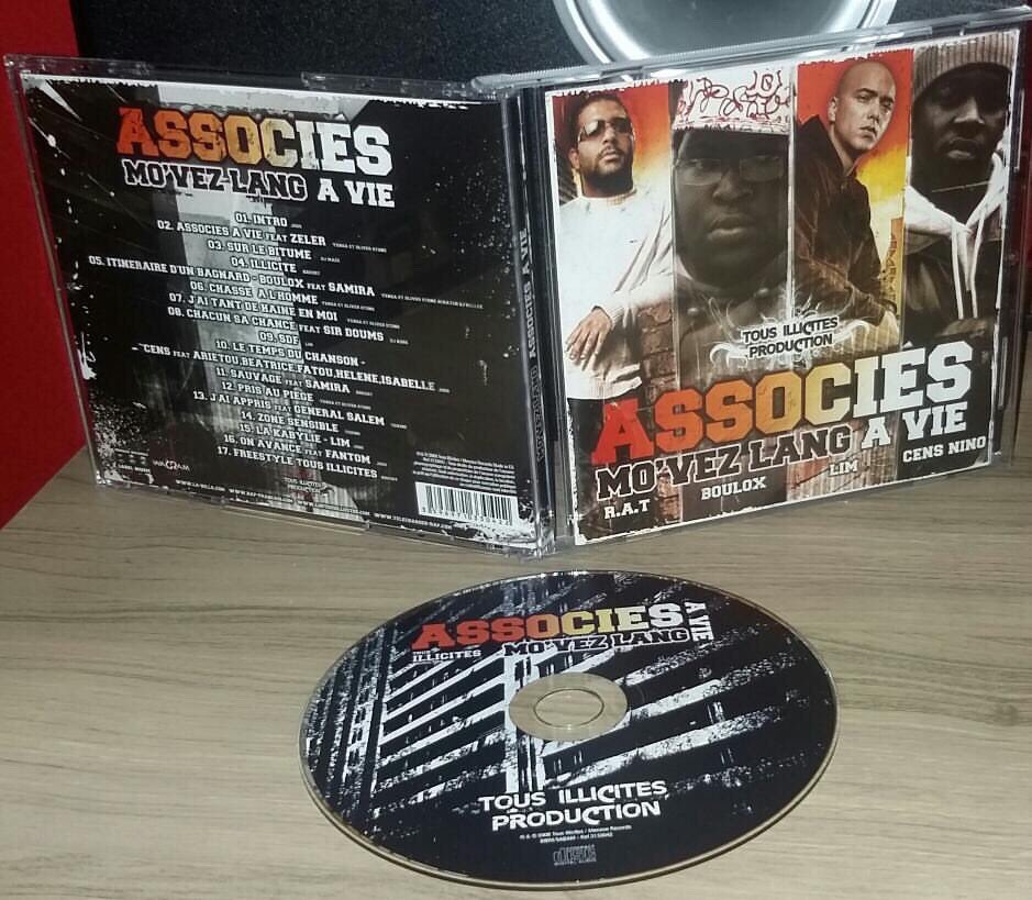 kushkudy's tweet photo. 11 ans aujourd’hui ! 💽🎂🎶🎵

 #AssociésÀVie #MovezLang @LIM92OFFICIEL https://t.co/Qu9R4P3e8h