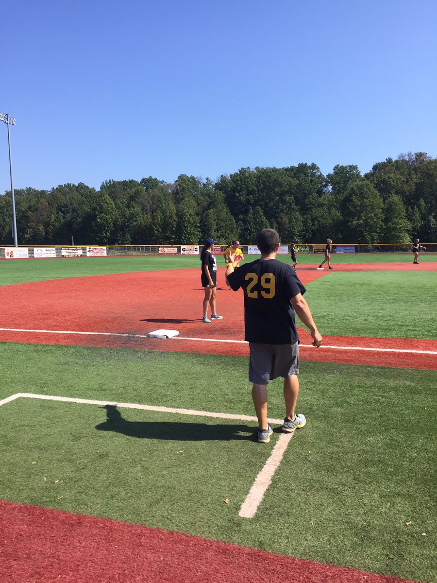StruszMusic's tweet photo. What a great time today playing kickball with @bottinoXRDS @For_Shoro_PE @Mrs_Vines12614 @BonnieCapes and other South staff in support of a @SBSDXRDS student and family. Good fun. Way to represent all! https://t.co/aC0BYqhVq7
