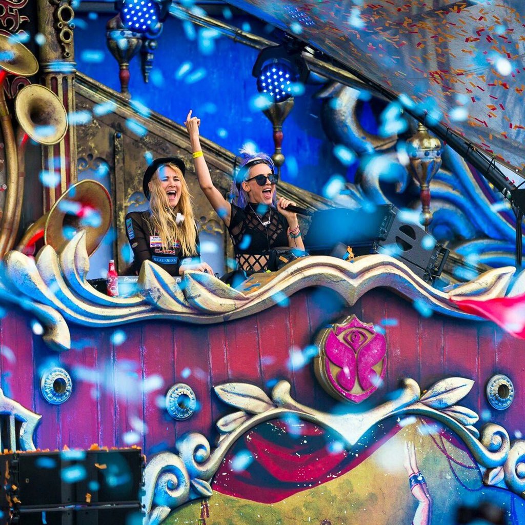 FestCalaveras's tweet photo. Faltan 6 semanas para ver a NERVO, ¿ya compraron sus boletos? https://t.co/xplJ7Ojtym 🎫 https://t.co/DhquFZTJIv