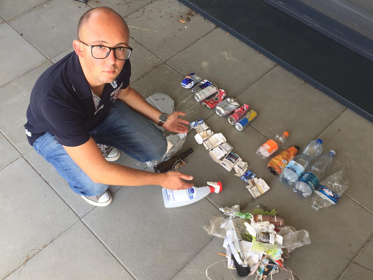 AlbertoMocchi's tweet photo. Ce que j’ai ramassé en 500m au bord d’une route cantonale.
Multiplié par les milliers de km de routes dans notre pays, cela fait qu’on a un souci de pollution qu’il faut traiter par la prévention, mais aussi par des amendes salées quand cela est nécessaire! https://t.co/9QwQMrfwVx