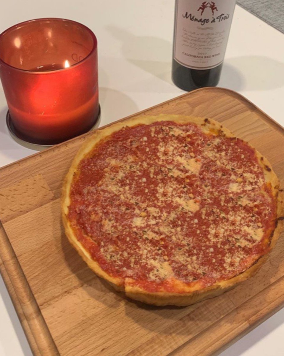 TastesofChicago's tweet photo. Date night GOALS! π·ππ½οΈπΉ
πΈ: @chicagoyums
.
.
.
#bestoftoc #pizza #chicagostylepizza #chicagoeats #cheeseislife #pizzaislife #loumalnatis #tastesofchicago #toc #goodeats #deepdishpizza #chicagostyle #chicagofoods #ordernow #nationwide https://t.co/n5Z8roWksV