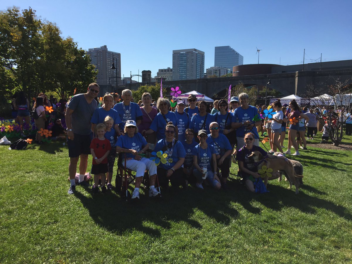 RogersonHouse's tweet photo. What a great day for a Walk To End Alzheimer’s. #ENDALZ #walktoendalzheimers #rogersonhouse #dementia #alzheimers #jamaicaplain https://t.co/HpdGujHGeU