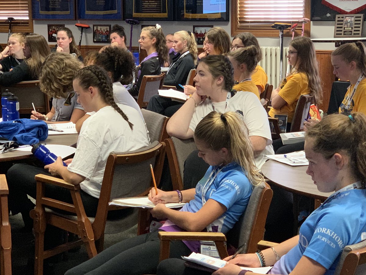 TeamHoman's tweet image. All 👀 are on Rachel, Emma, Joanne and Lisa as they walk #HomanJrs through team dynamics.