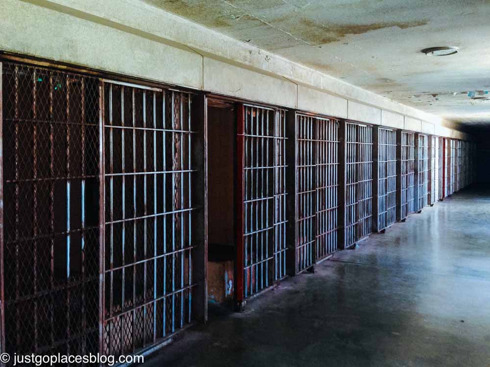 justgo_places1's tweet photo. Beyond the spooky factor, you can learn a lot about a society by taking a look at its prisons. Check out 45+ fantastically #creepy #prisonmuseums around the world #travel https://t.co/DOrfLSKTsD https://t.co/hUiIKUIRBJ