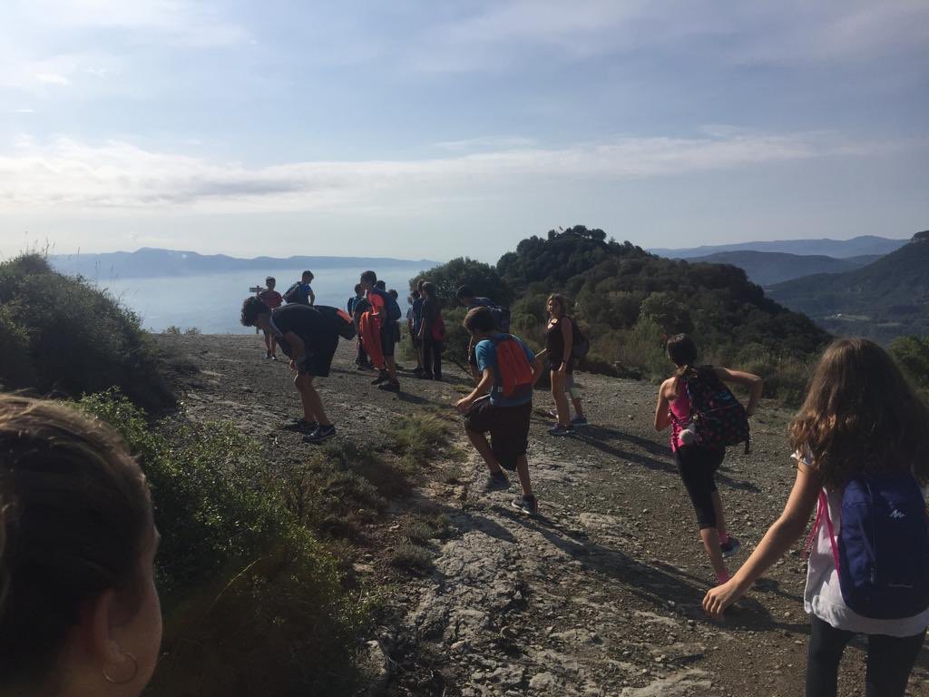 insvoltreganes's tweet photo. Els alumnes de 1r d’ESO  @insvoltreganes fan la seva primera sortida tots junts a Sant Martí Xic! https://t.co/1k6F0gohmz