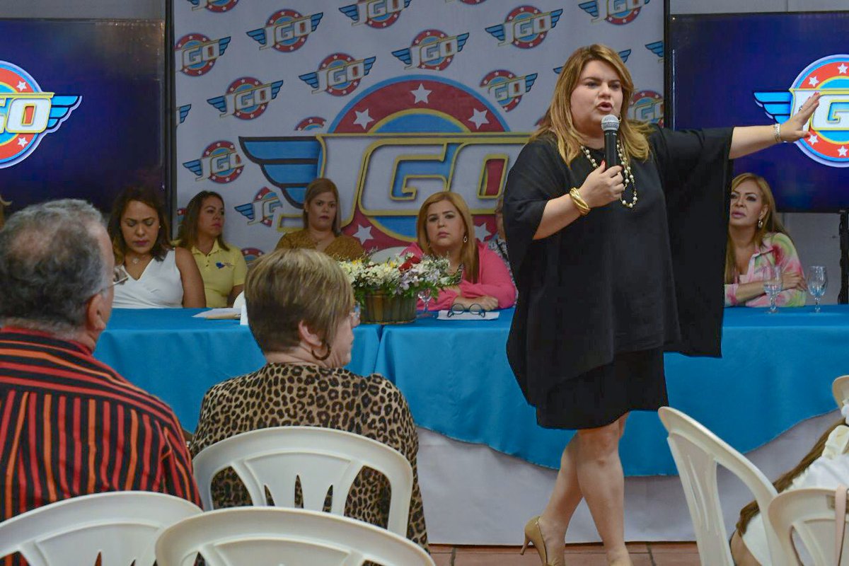 Las mujeres somos la espina dorsal de la sociedad, el pilar que sostiene la familia y la fuerza que mueve voluntades. Orgullosa de ver esta Organización de Mujeres Progresista 
tan viva y con tanta energía.