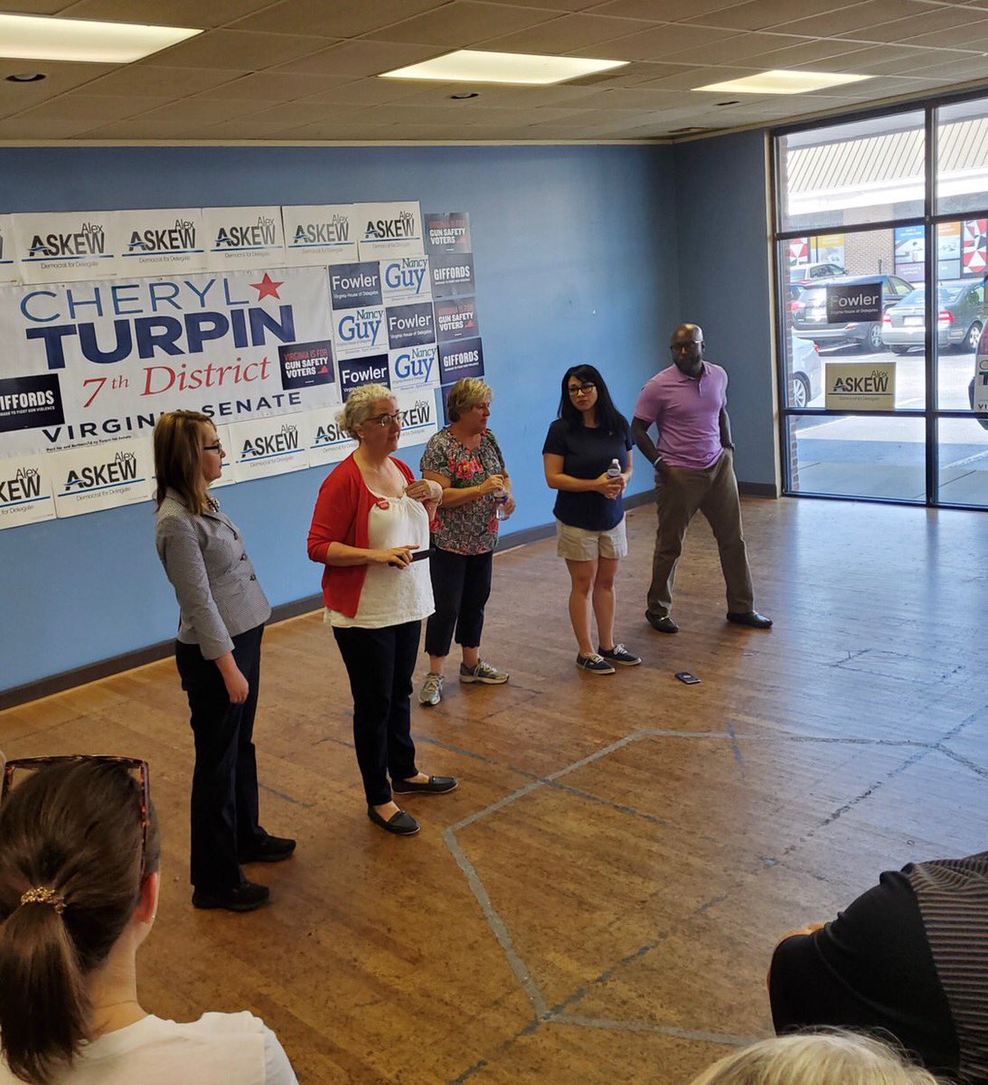 DelegateKCF's tweet photo. Gorgeous day to meet voters! Thank you @GabbyGiffords for launching today's canvass at Pod 7! We are so fired up and inspired by your courage and work. #Pod7 #VaHD21 https://t.co/fiuHWrH45F
