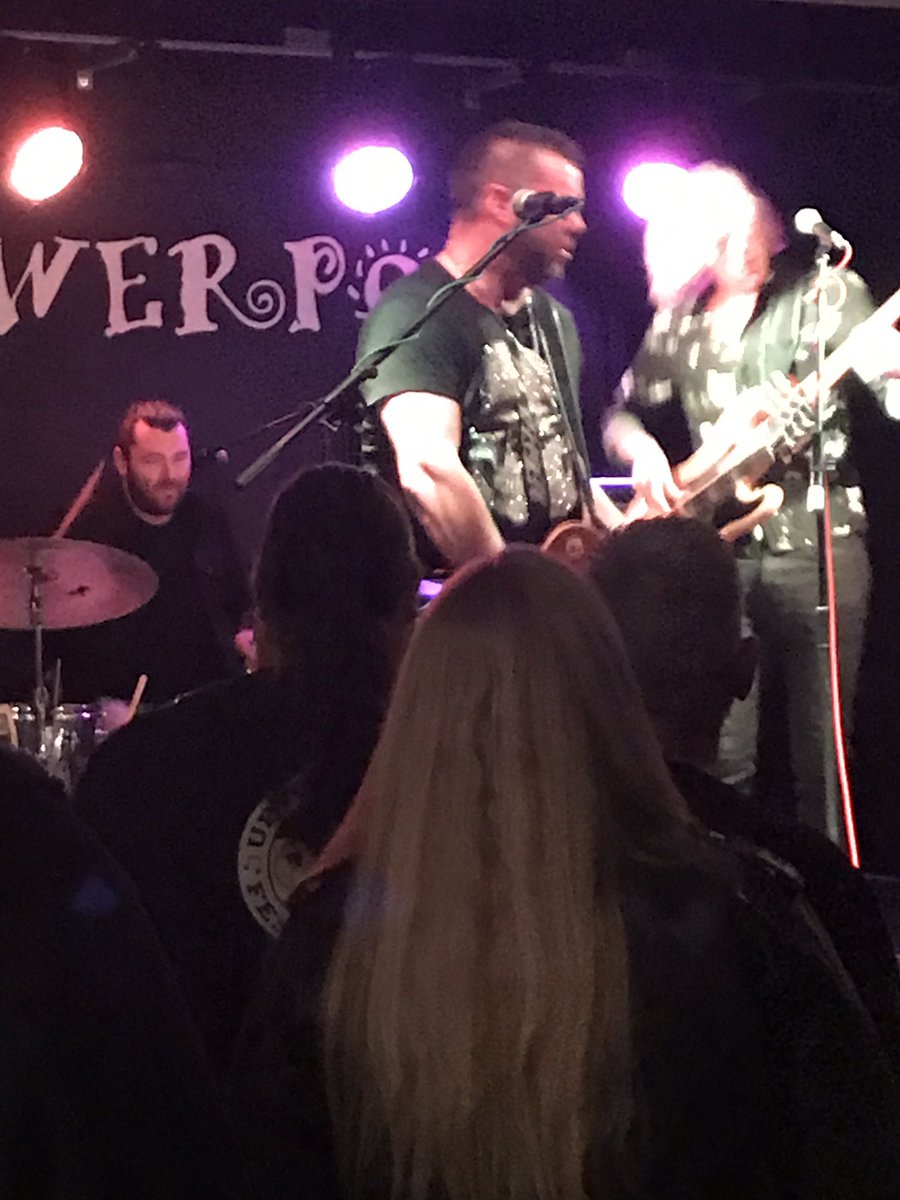 @The_TNMC @gr8musicvenues @whatsoninsurrey @croydonevents @nowcroydon @BluesMattersMag @BluesBritain @bluesinthesouth @UKBluesFed @RockontheRidge @haydnhart1 @WRINKLYCLUB Saw him Thursday night at @FlowerpotDerby had the privilege of @WayneProDrums jumping aboard for two songs