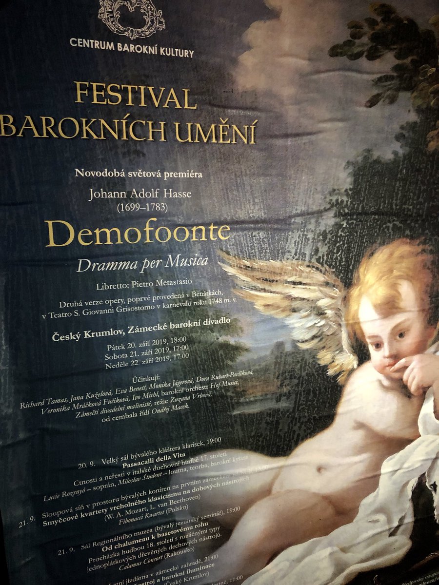 AlbertoArcosWeb's tweet photo. Y acabada la función, paseo nocturno por #CeskyKrumlov
#Demofonte
#ÓperaBarroca
#LuigiCherubini
#ZámeckéBarokníDivadlo https://t.co/kxgtHRamFV