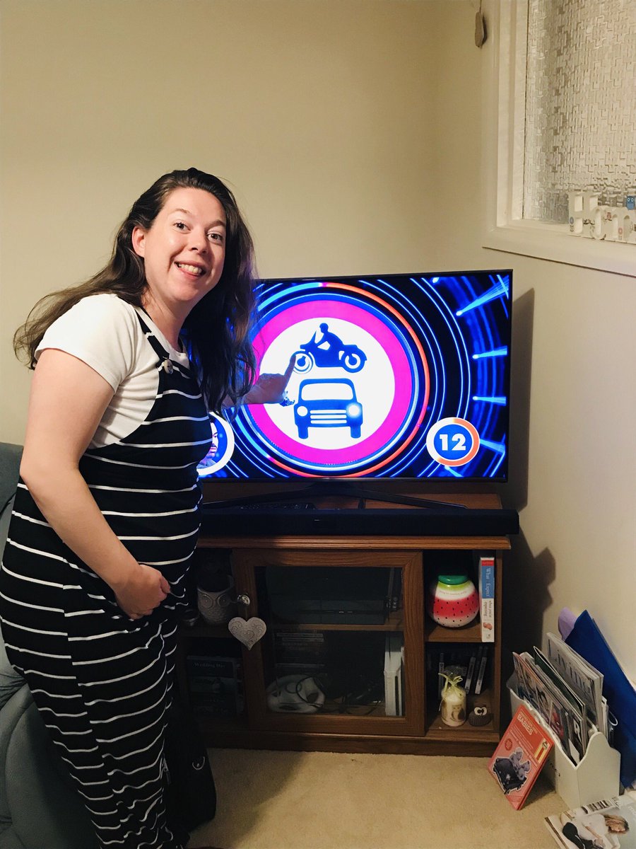 SarahJWey's tweet photo. @5GoldRings playing along with bump in Weymouth ! X https://t.co/jnE2ICQsYZ