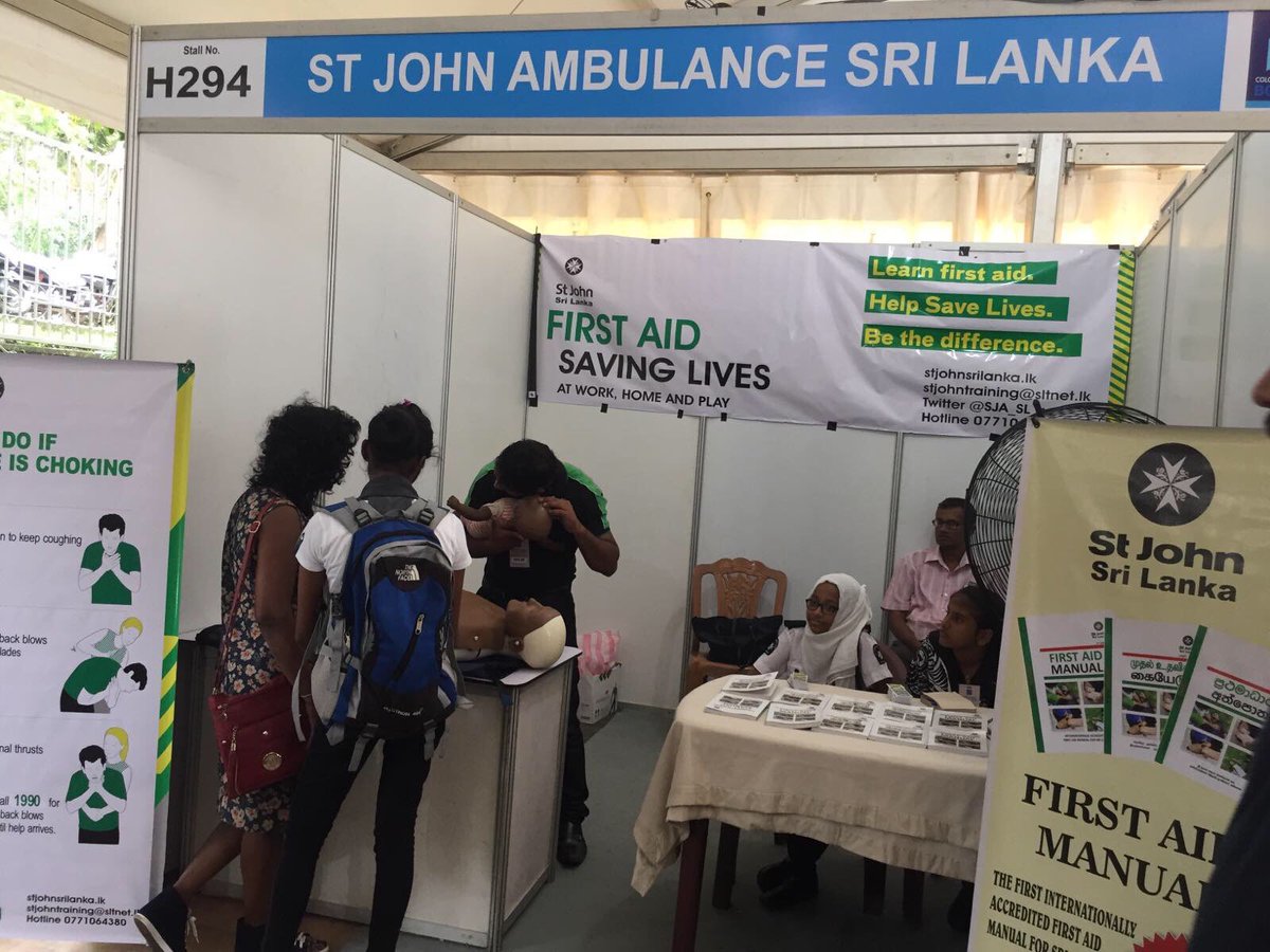 sja_slevents's tweet photo. #colomboInternationalBookfair19 #WorldRestartAHeart teaching CPR to public by @SJA_SL at the largest human gathering in Sri Lanka in one location over 10 days https://t.co/bWZNKw1GGo
