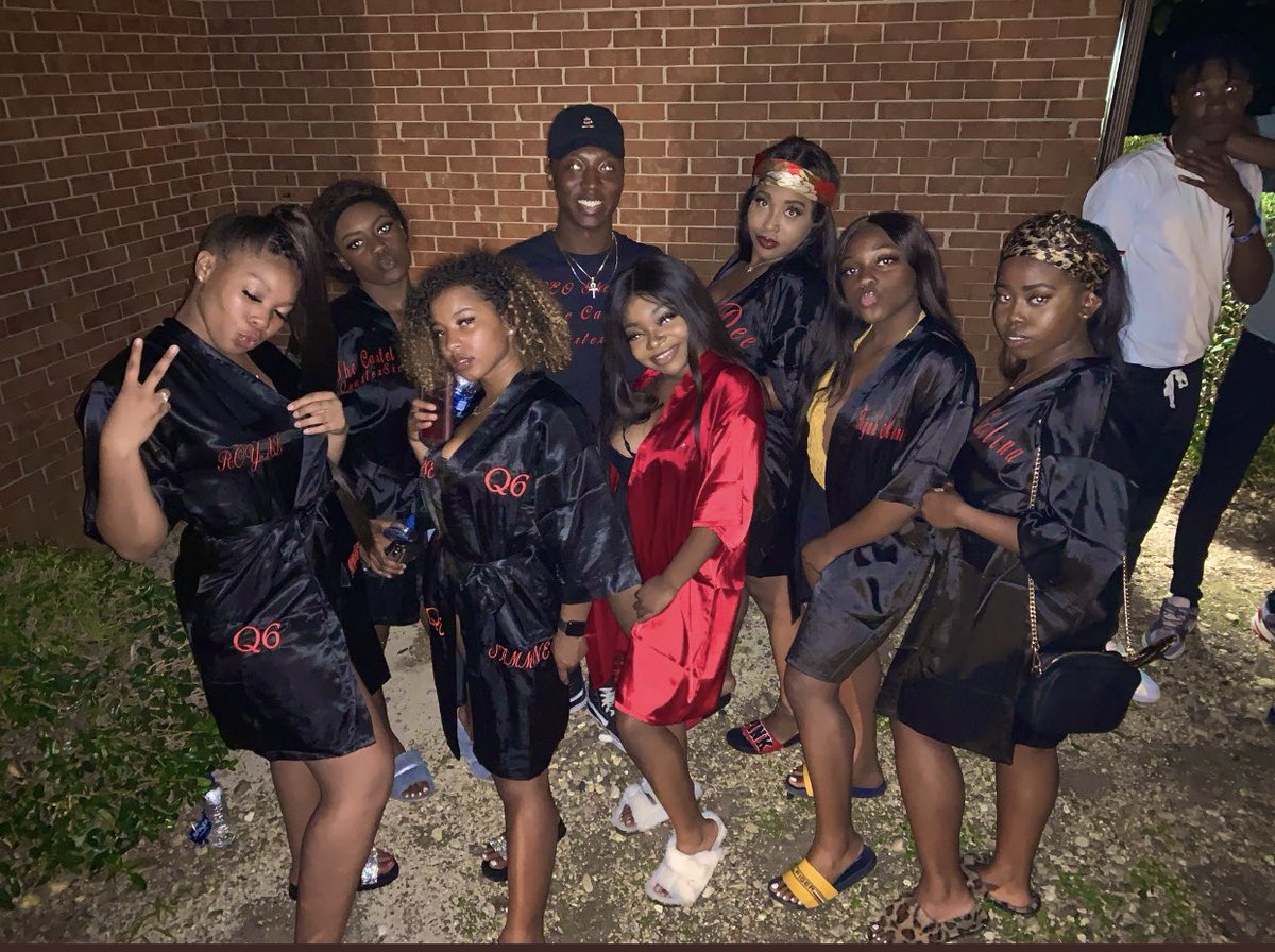 ShealeyThaDon's tweet photo. Weโre not only starting a family, But a legacy.. & Itโs NOTHING that can stop us ๐๐ฅ
- Your New Favorite CEO ๐ค
#Quartersix #Q6 @SixCartel https://t.co/6WHbVa9Hmp