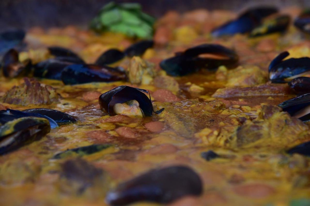 Aguascalientes's tweet photo. Estas delicias culinarias estarán a la venta en la zona del concurso de paellas a partir de las 2:00 pm aquí en #VinoFest2019
Cuál se te antoja más? https://t.co/MptWH1t3xR