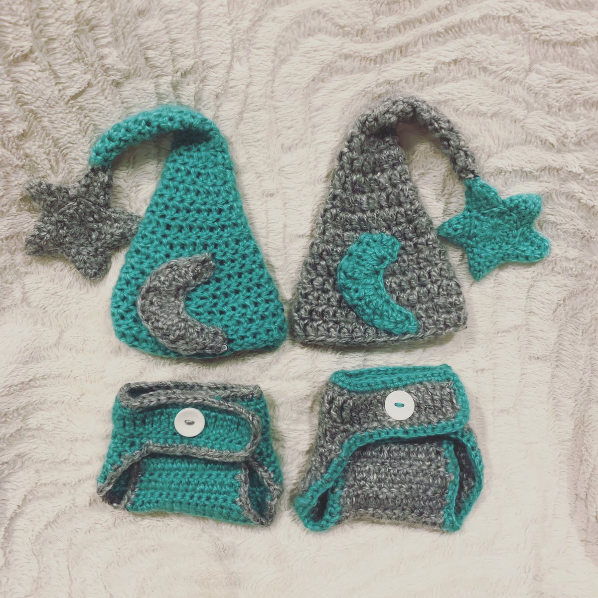 thepurplehook's tweet photo. A moon and stars set for twins! Message for custom gifts!
🌙⭐️🌙⭐️🌙⭐️🌙⭐️🌙⭐️🌙⭐️
#newborn #newborncrochet #newbornphotography #newbornphotoprops #twins #crochet #customcrochet https://t.co/9iyow5khGU