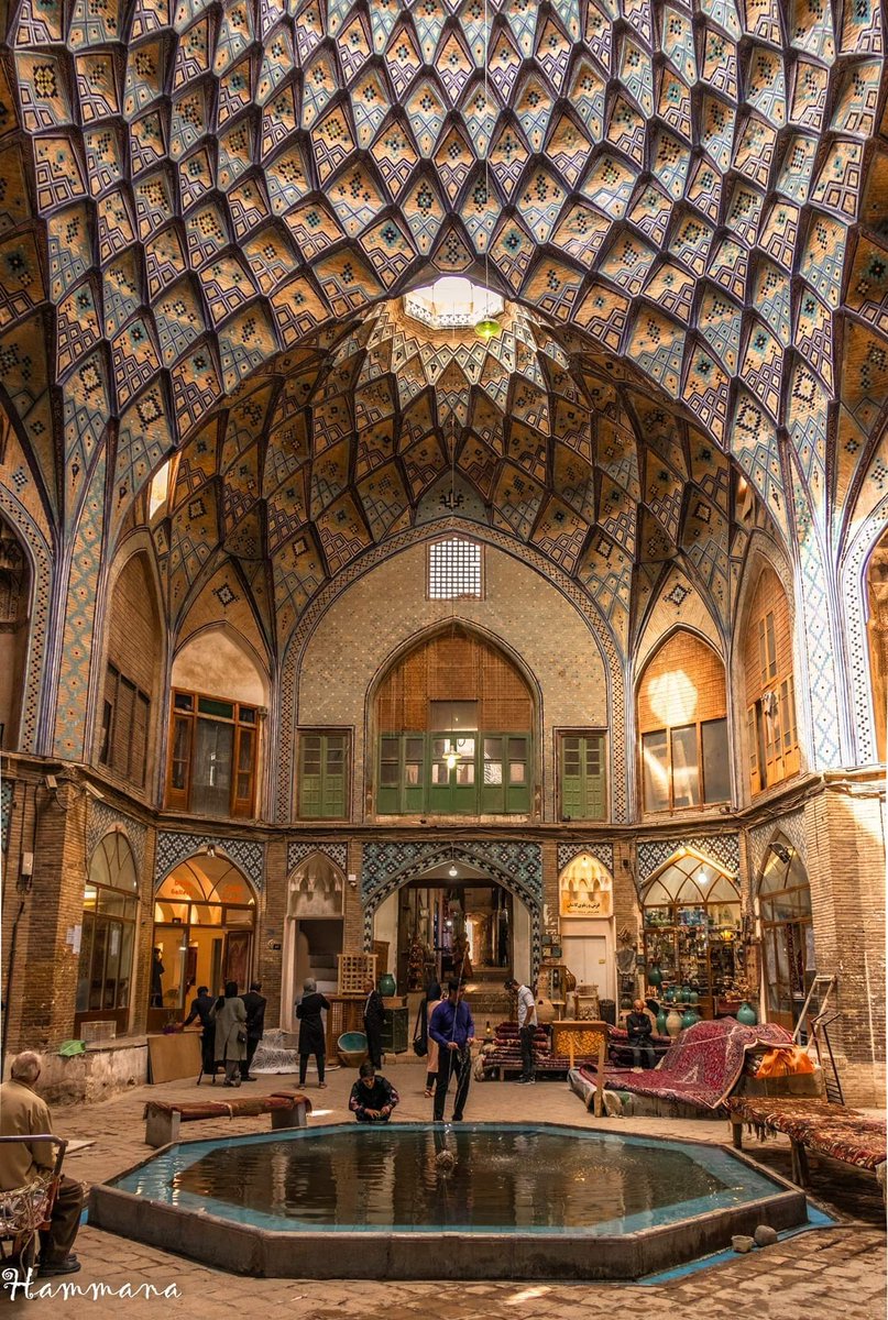 helenbaybordi's tweet photo. #Timche #Aminoddole (Aminoddole Plaza) #Kashan #Isfahan #Iran. https://t.co/ZbrZCED4ve