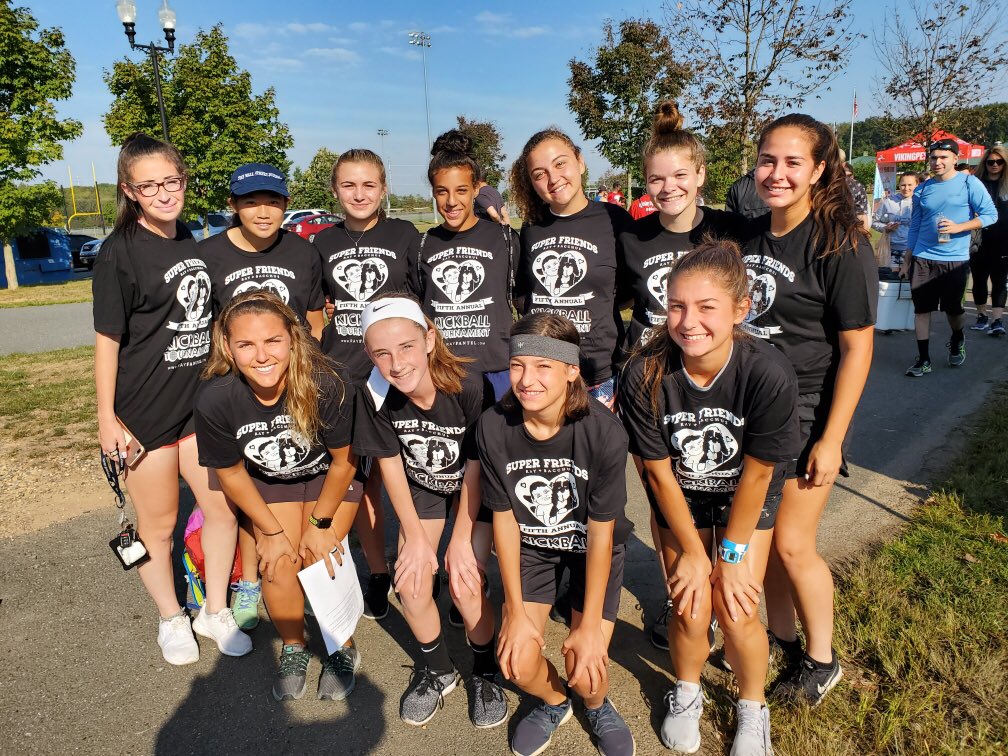 SB_GSoccer's tweet photo. SB girl’s soccer supporting Ray Fantel at today’s 5th annual kickball tournament!!!! 💛⚽️ https://t.co/treYGVmKIv