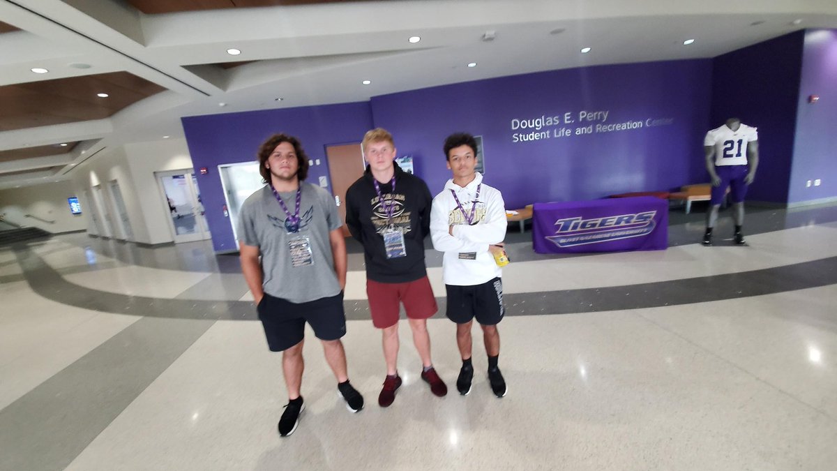 Jalen Elliott (@__coachelliott) on Twitter photo Great visit yesterday at ONU. Thank you for the invite <a href="/CoachLeCroix/">Granville T. LeCroix</a> and <a href="/CoachRenfroe/">Coach Calvin Renfroe</a> #GoldStandard Great visit yesterday at ONU. Thank you for the invite <a href="/CoachLeCroix/">Granville T. LeCroix</a> and <a href="/CoachRenfroe/">Coach Calvin Renfroe</a> #GoldStandard