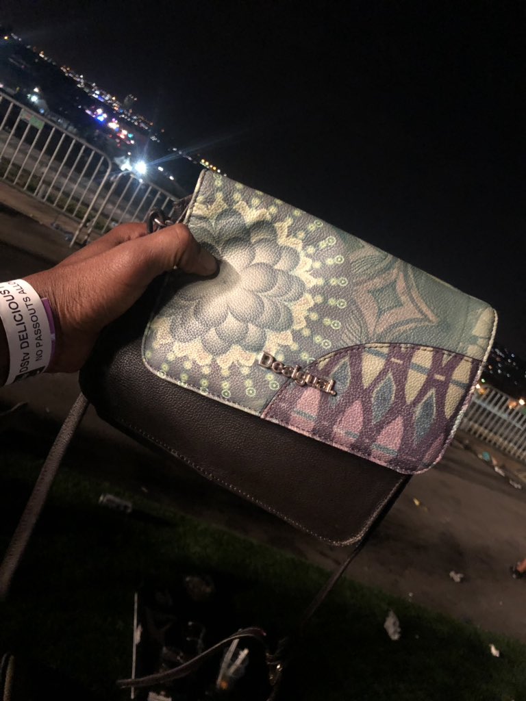 StageFrightSA's tweet photo. I gave it to this guy neh. Pls retweet until owner is reunited with their bag https://t.co/NWuPmOg7pU