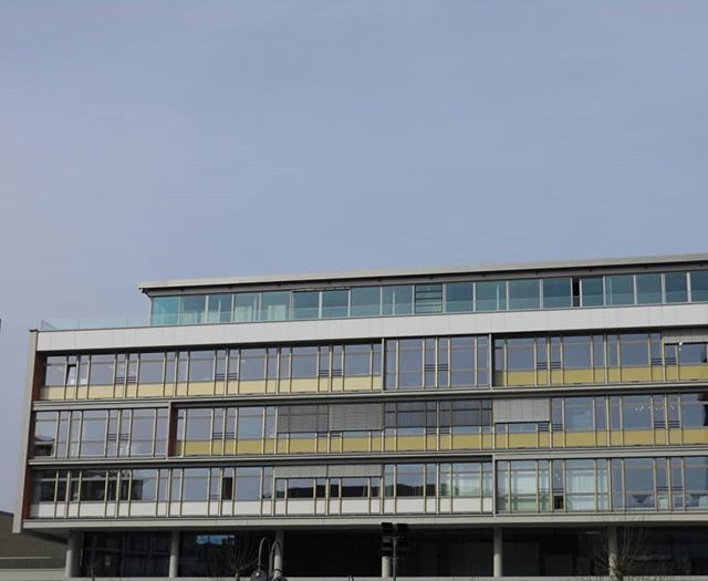 EdSax_Art's tweet photo. Bikini Berlin
#architecture #urban #berlin #edsax #modernism #marshallplan #bauhaus #architecturephotography #1_unlimeted #1_architecture #condensation #1950th #ciobartofbuilding #minimal #puris https://t.co/1Lx5ZKsxPp https://t.co/JOrp6xtnPY
