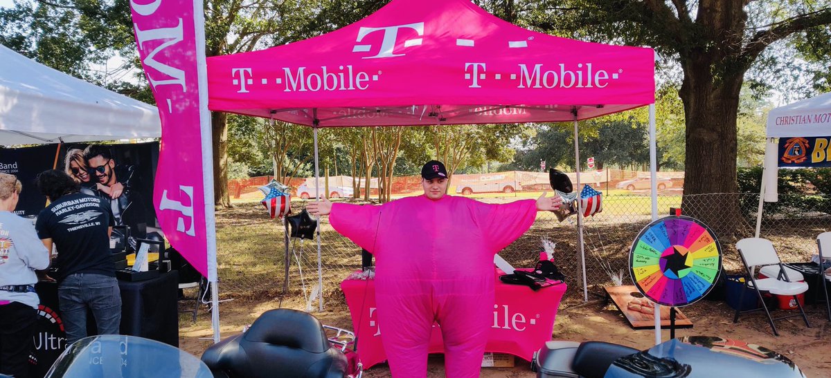 MagentaCowboy's tweet photo. Last chance to catch MEGA MAGENTA MAN @ Capital City Bike Weekend at Harley Davidson in Raleigh‼️ Find him to claim your FREE SYNC UP; or get $100 ON US if you activate 3+ lines TODAY!!!! 👀See you there😎 ⁦@RKeyser79⁩ ⁦⁦@ExpStores⁩ ⁦⁩ ⁦@kfsiller⁩ https://t.co/965Vcdi0aK