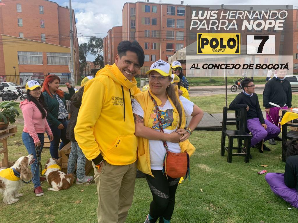 LuisHernandoP's tweet photo. Acompañamos a @MabelSua #EdilPolo81 en el exitoso #LolaPelusaUsme2019 un importante espacio para seguir en el trabajo por nuestros amigos peludos. Nuestra apuesta desde el Concejo es ningún peludo sin protección y atención de calidad
#HechosQueTransforman #ConcejoPolo7 https://t.co/vpwt6OpoTw