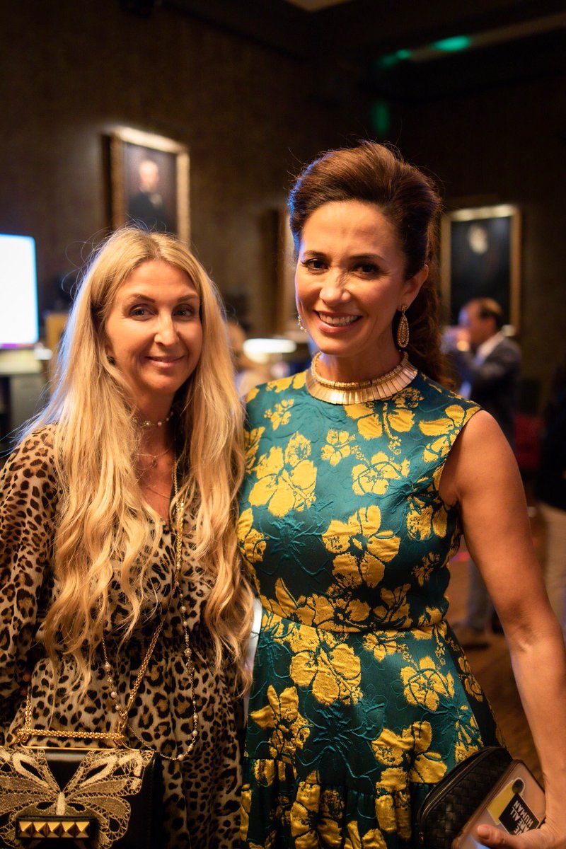 rosenbergann's tweet photo. Thrilled to join the inaugural #UNGA74 gathering together with our incredible #purpose partners who have joined us in our mission to make #SDGs a reality 🌍... We stand together with @WAAH_Foundation in driving to this movement forward 🌈
#partyforgood #UNGA74 #ClimateAction https://t.co/oP5iLbGpJN
