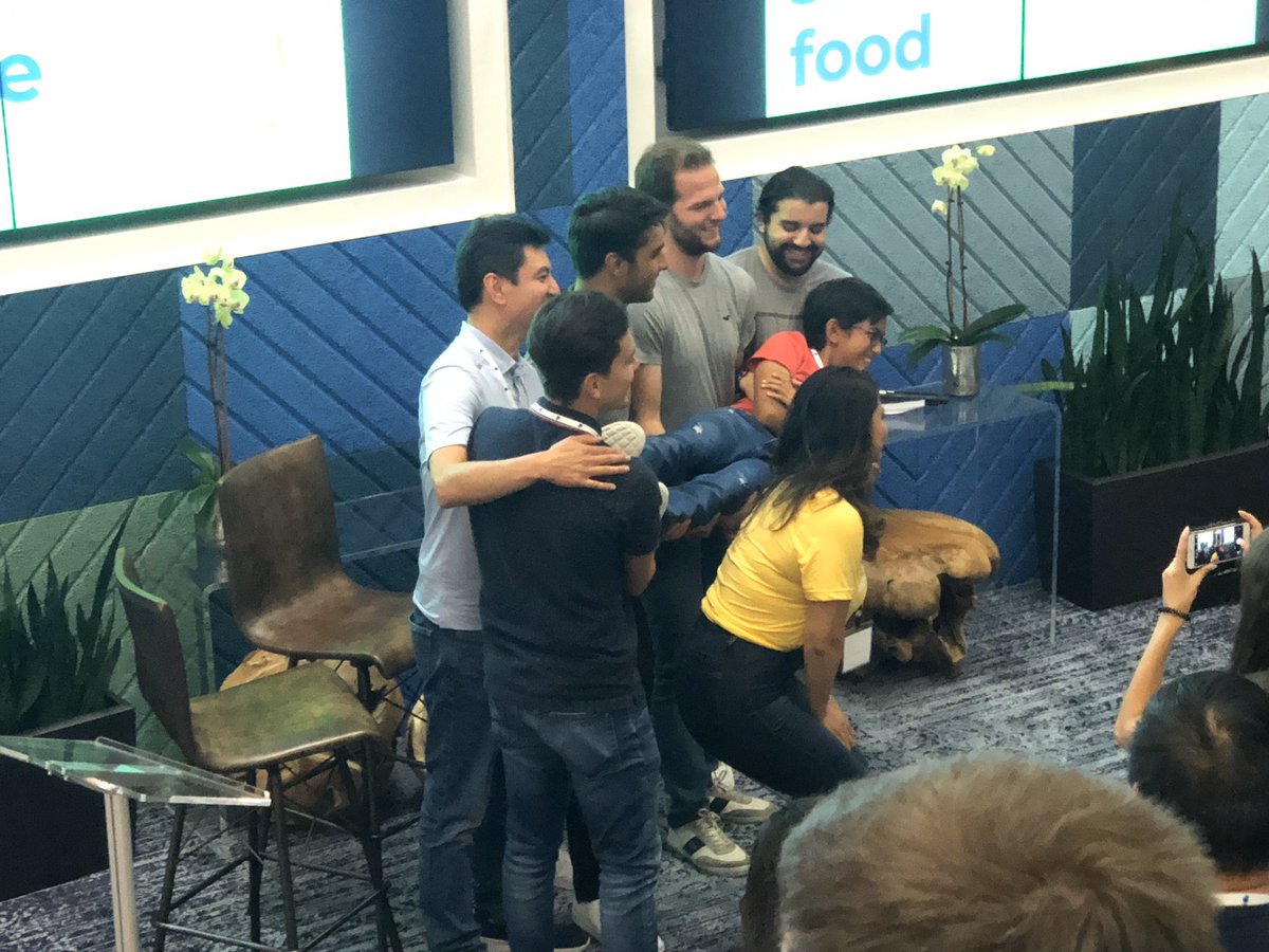 Wizastudios's tweet photo. Winner of #StartupWeekend in NYC was #SaveTheFood #LatinxTech #SWNYC - Thanks to @Venmo @TechqueriaNYC @KaporCenter @techstars https://t.co/BrvthCuDiM