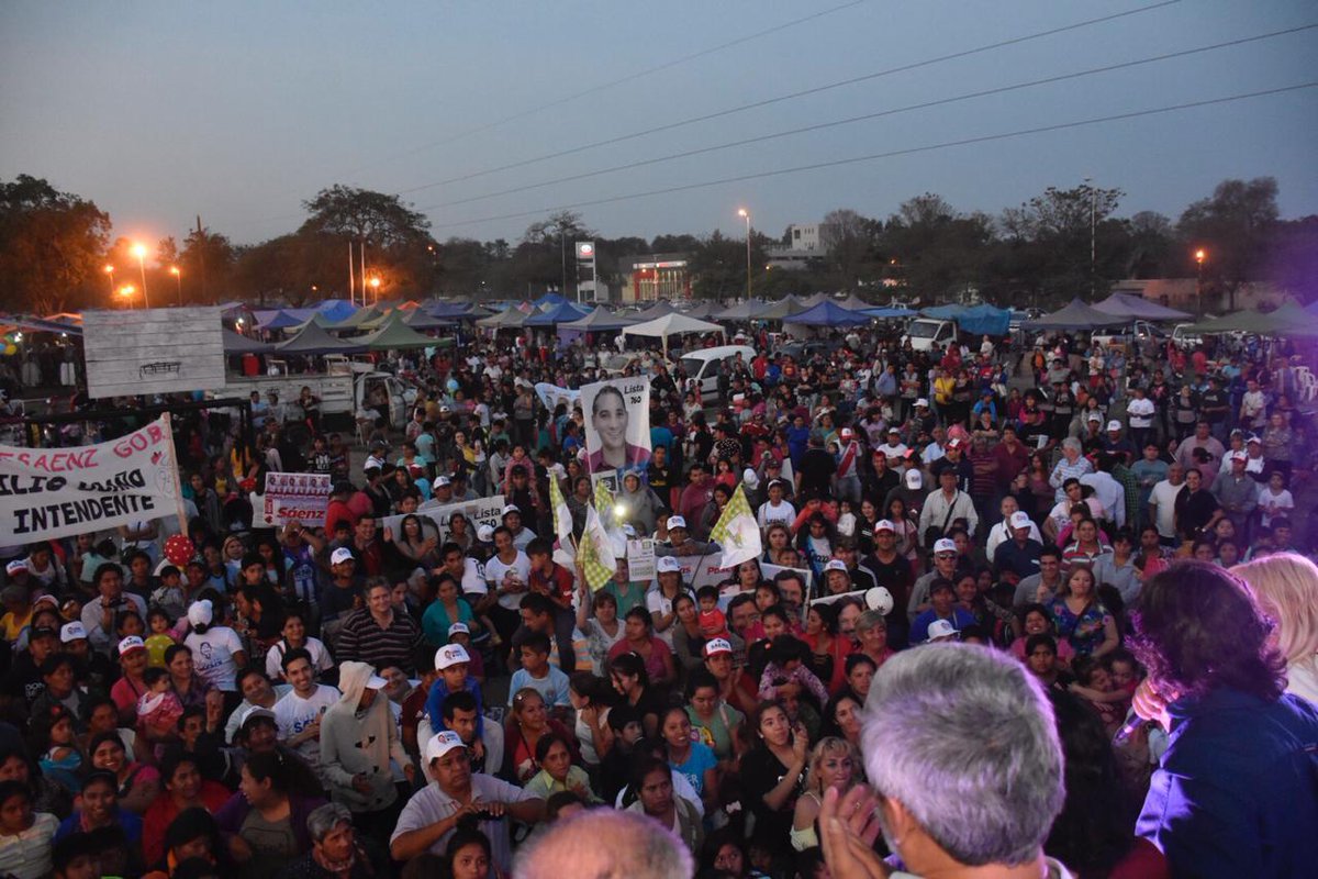 GustavoSaenzOK's tweet photo. ¡Gracias Tartagal! Con los pies en la tierra y la mirada en el cielo trabajaremos sin descanso para devolverle la dignidad a los salteños ¡Los quiero mucho! #TartagalTieneFuturo https://t.co/Puep53aZcN