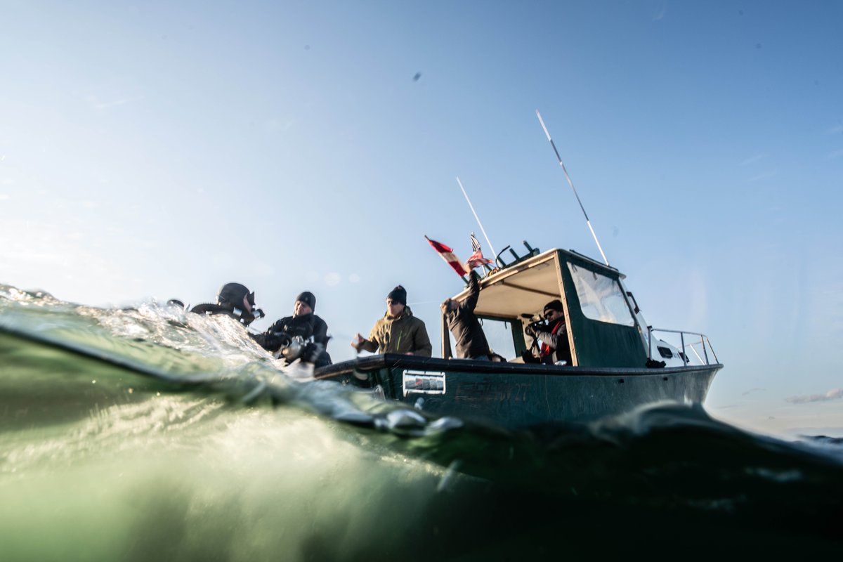 SmithsonianChan's tweet photo. The Hunt for Eagle 56: Lost to History is ready to launch. Join us tonight at 9PM to uncover a longtime naval mystery. https://t.co/c4zBwUdaiZ @DeptofDefense https://t.co/92f0ENlJTW