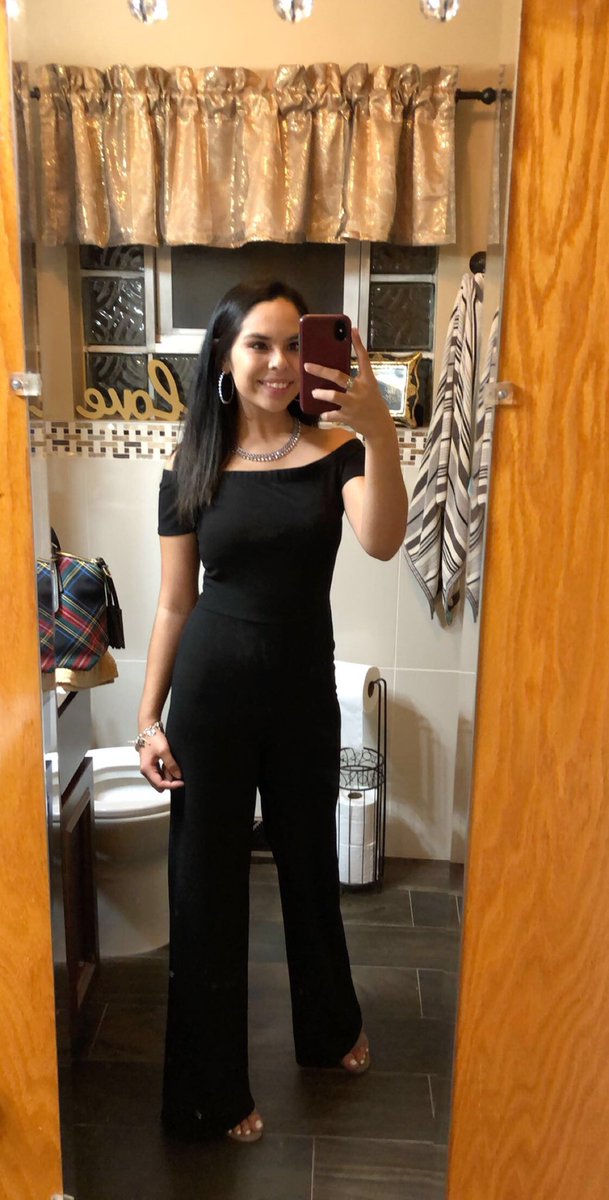 emily_claire01's tweet photo. I ain’t even gonna front, I KILLED this outfit 🤧🤪 https://t.co/0kQuLK83W3