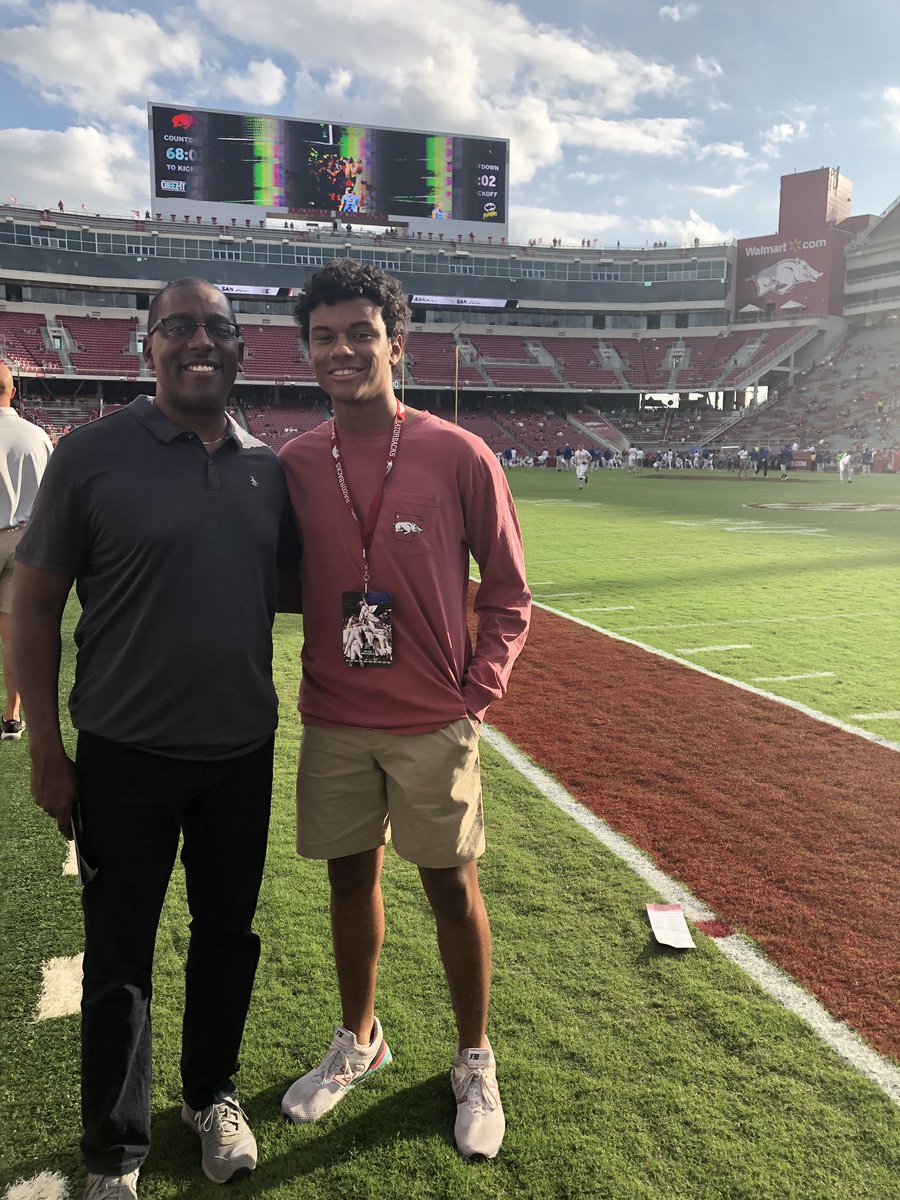 I’d like to thank everyone who has made this possible. Very excited to announce that I’ve committed to the University of Arkansas! #WPS🐗⚾️